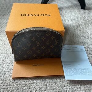 Louis Vuitton cosmetic pouch gm monogram original